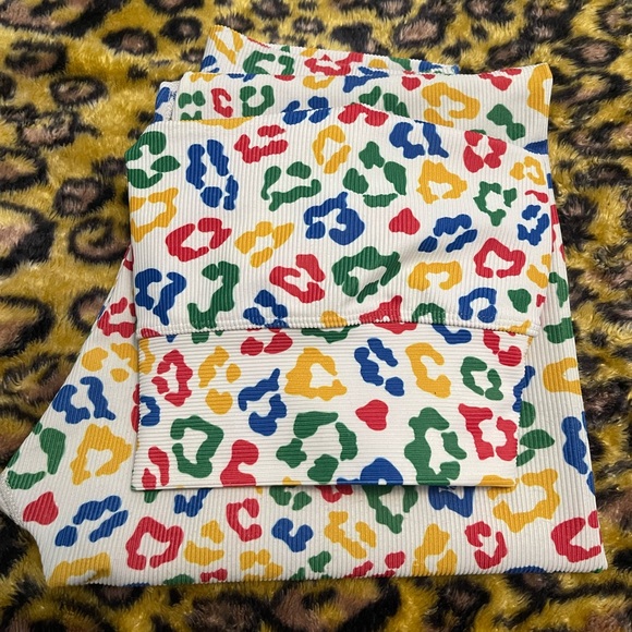 Beach Riot Set Primary Color Leopard Print Matching Set SZ Large - Picture 11 of 11